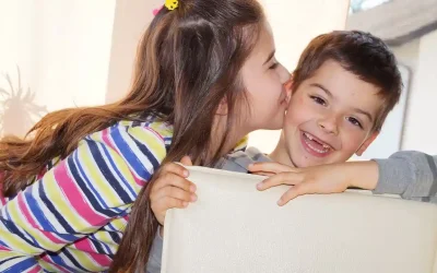 8 Estrategias para manejar la rivalidad entre hermanos de forma saludable y efectiva